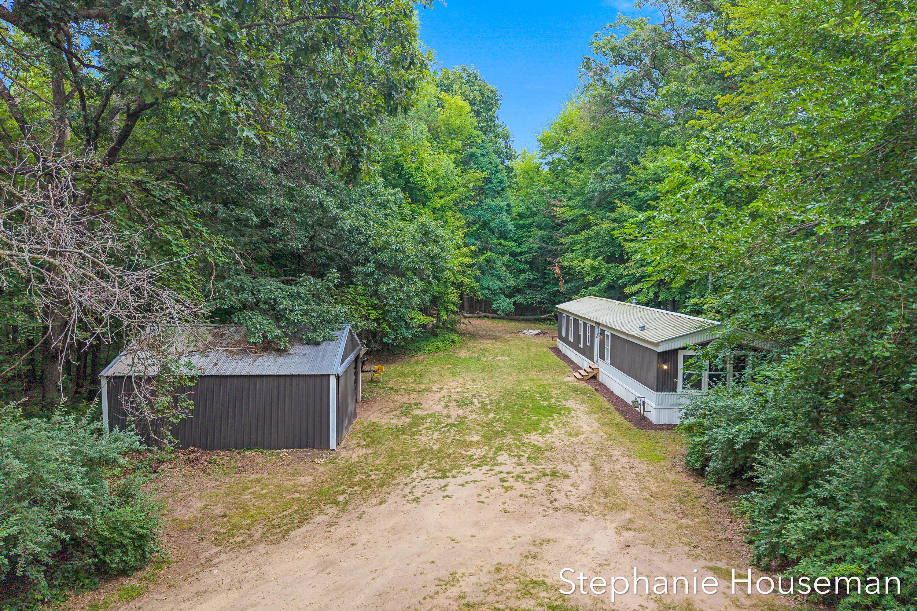 8394 Nugent Avenue NE