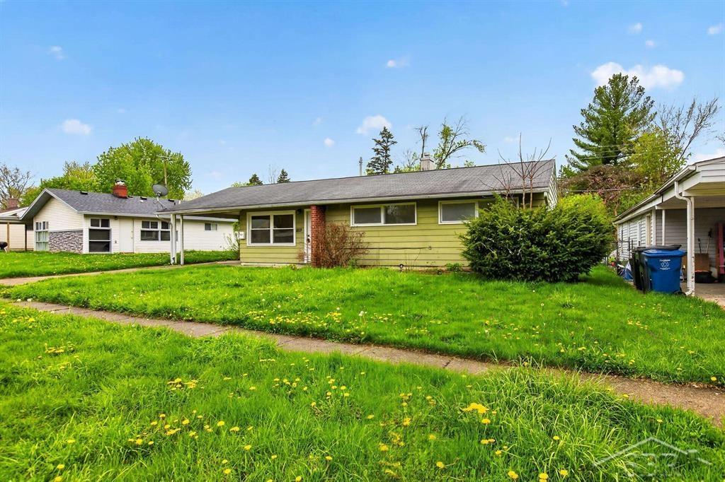 1813 Bayberry Lane