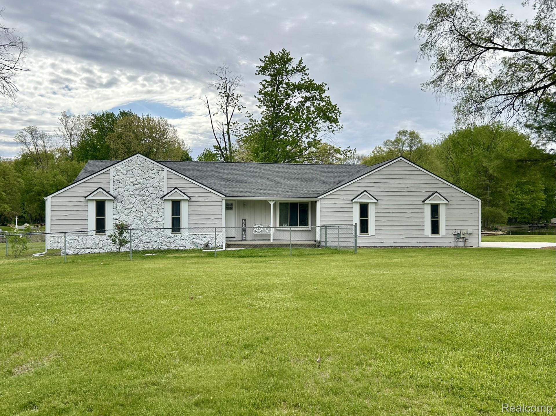 9831 Kress Road