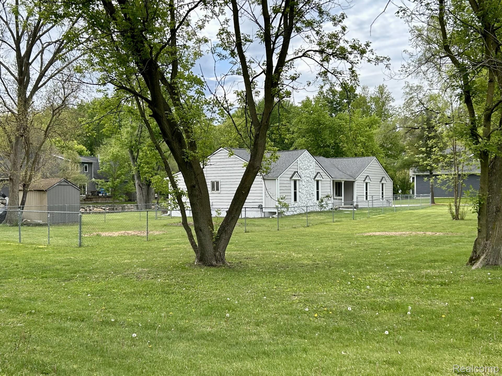 9831 Kress Road