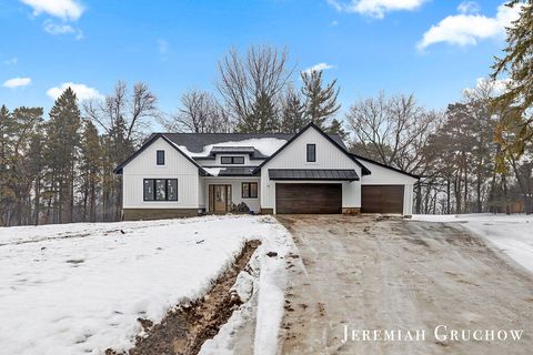 2160 Engleside Avenue SE Kentwood City MI 49546