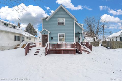 1918 7th Port Huron City MI 48060