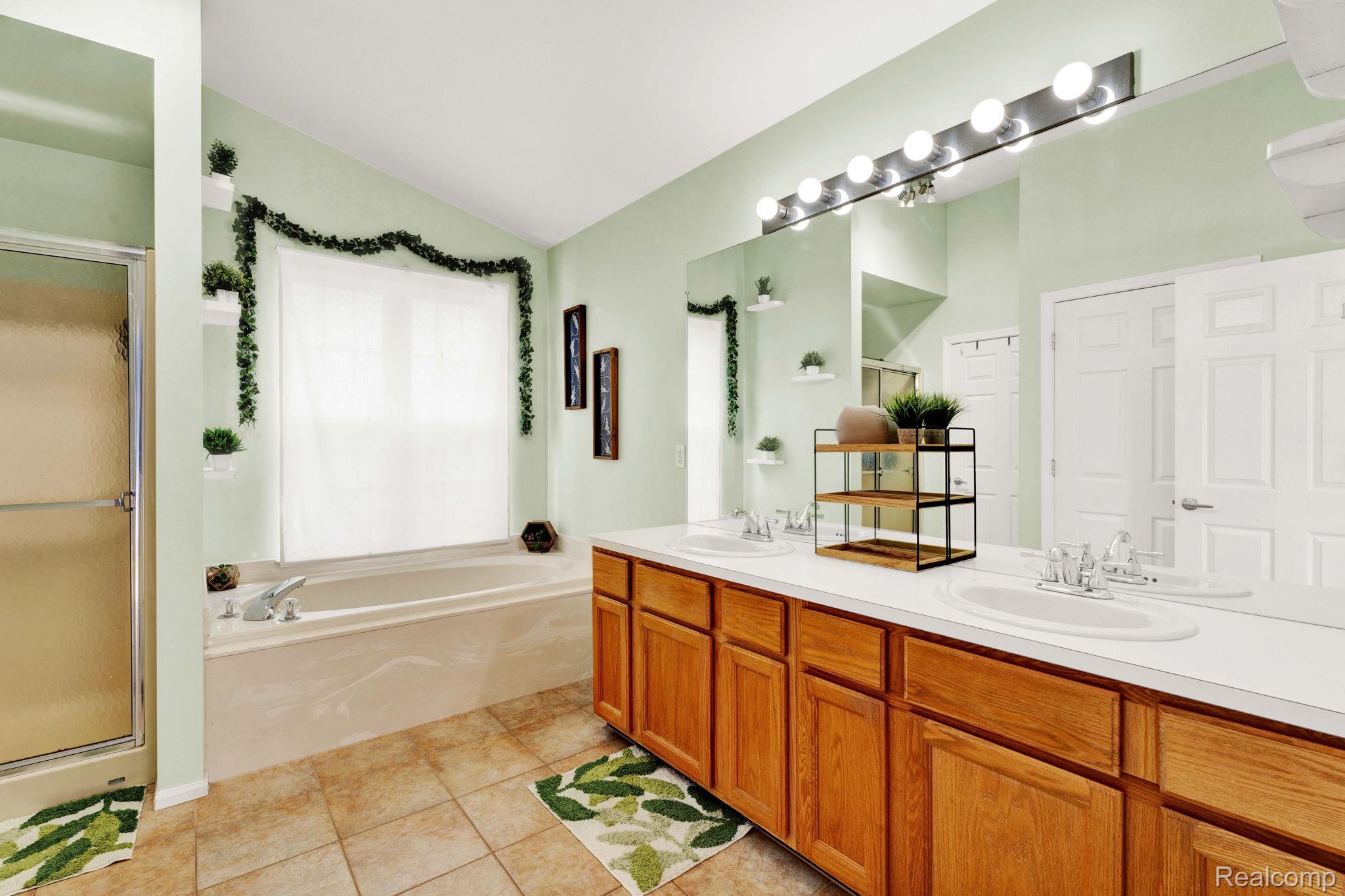 Westland City, Michigan 48185, United States, 3 Bedrooms Bedrooms, ,3 BathroomsBathrooms,Residential,Active,167209