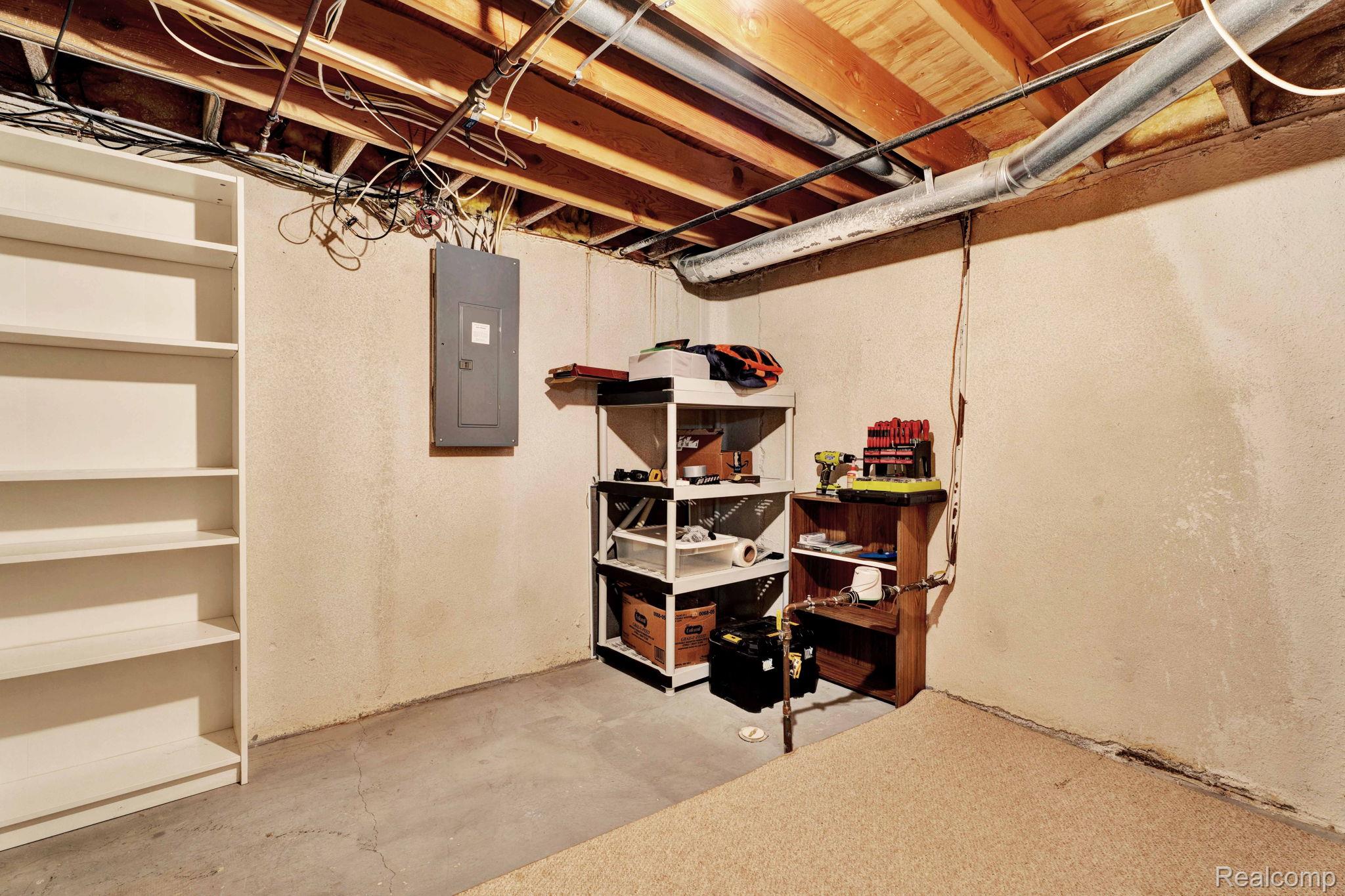 Westland City, Michigan 48185, United States, 3 Bedrooms Bedrooms, ,3 BathroomsBathrooms,Residential,Active,167209