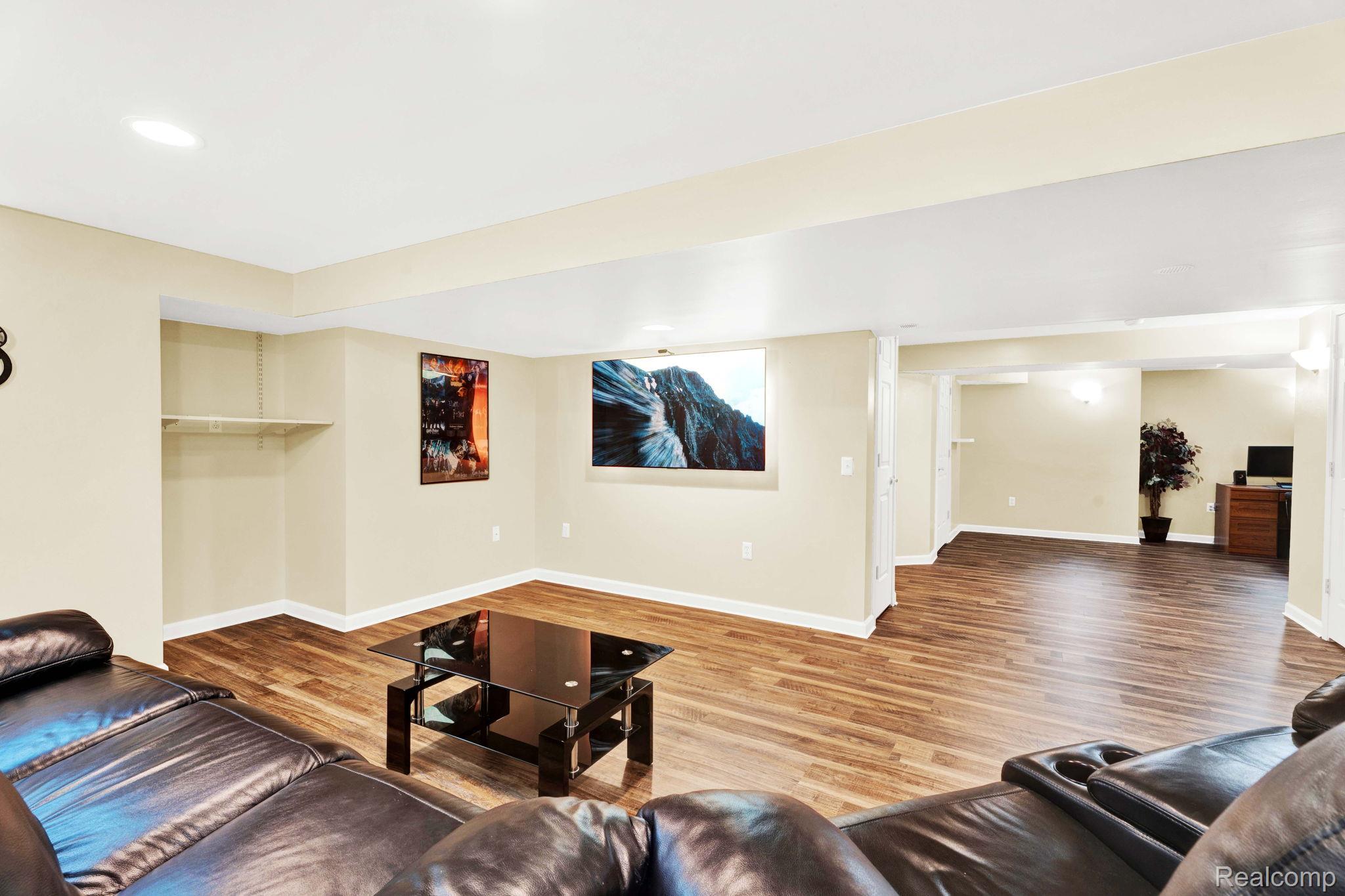 Westland City, Michigan 48185, United States, 3 Bedrooms Bedrooms, ,3 BathroomsBathrooms,Residential,Active,167209