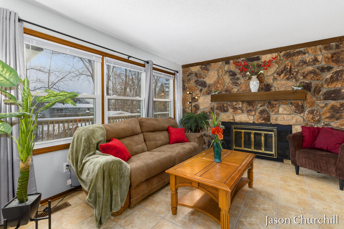 2781 Bluewater Lane SW