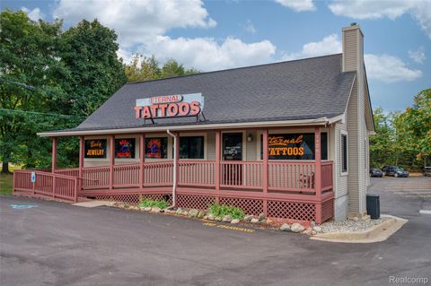 2426 E Grand River Avenue Howell City MI 48843