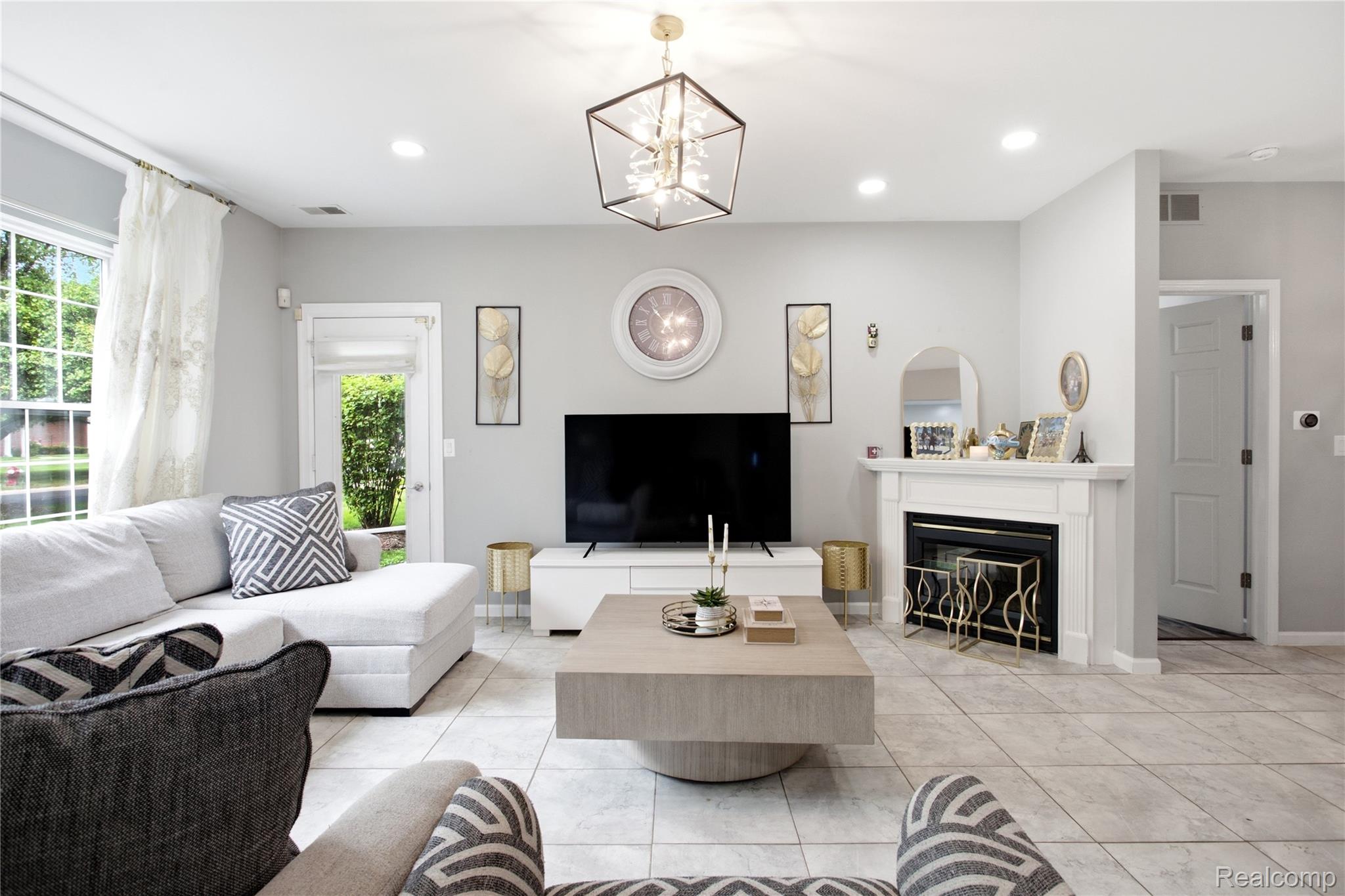 13169 Canopy Drive