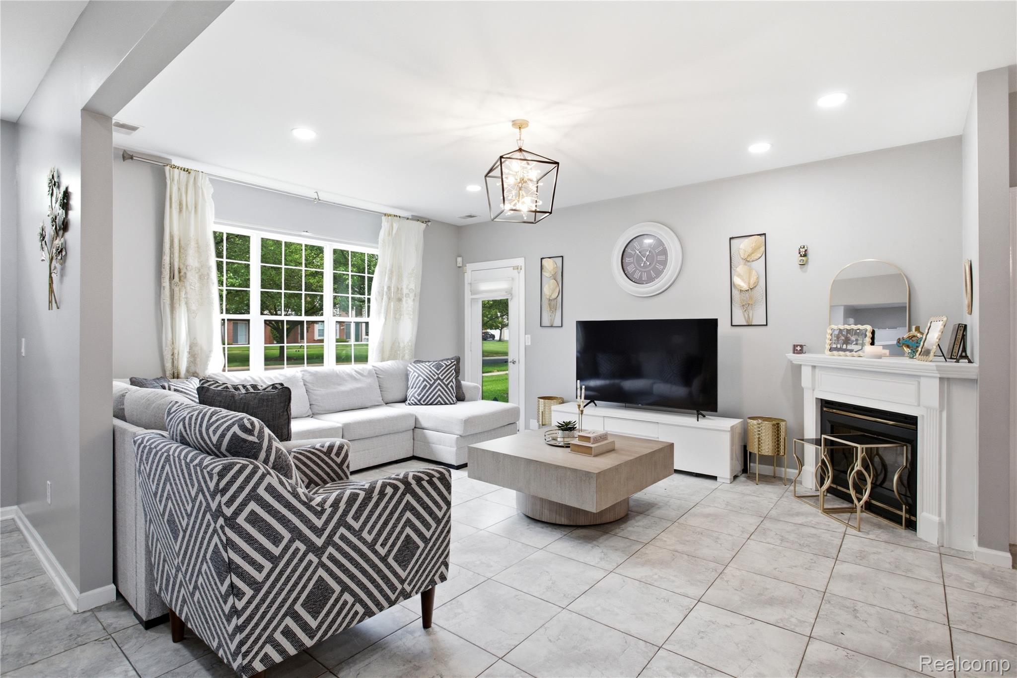 13169 Canopy Drive
