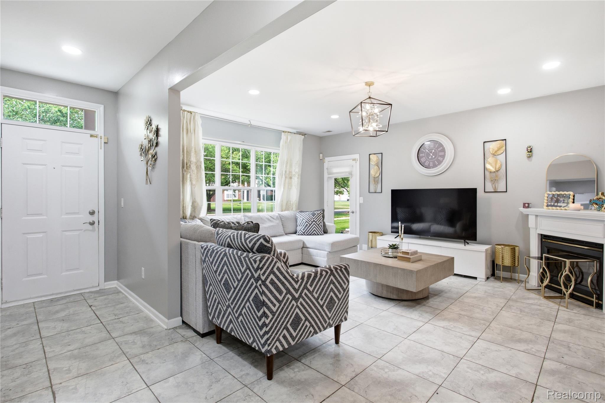 13169 Canopy Drive