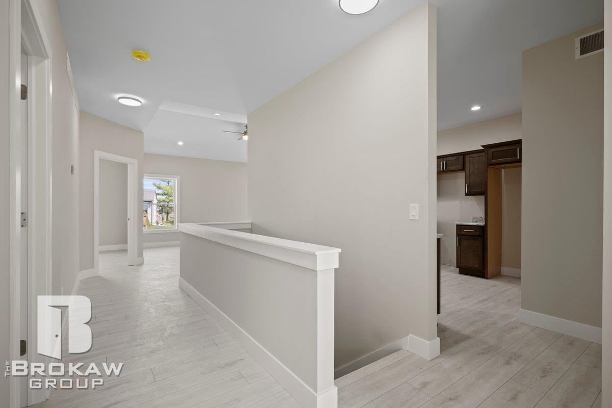 3369 Meadowridge Court