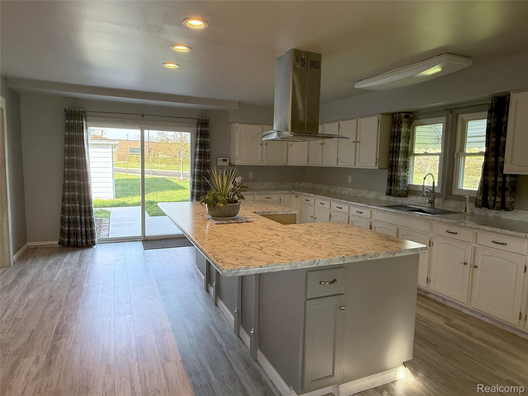 29855 Tamarack Court
