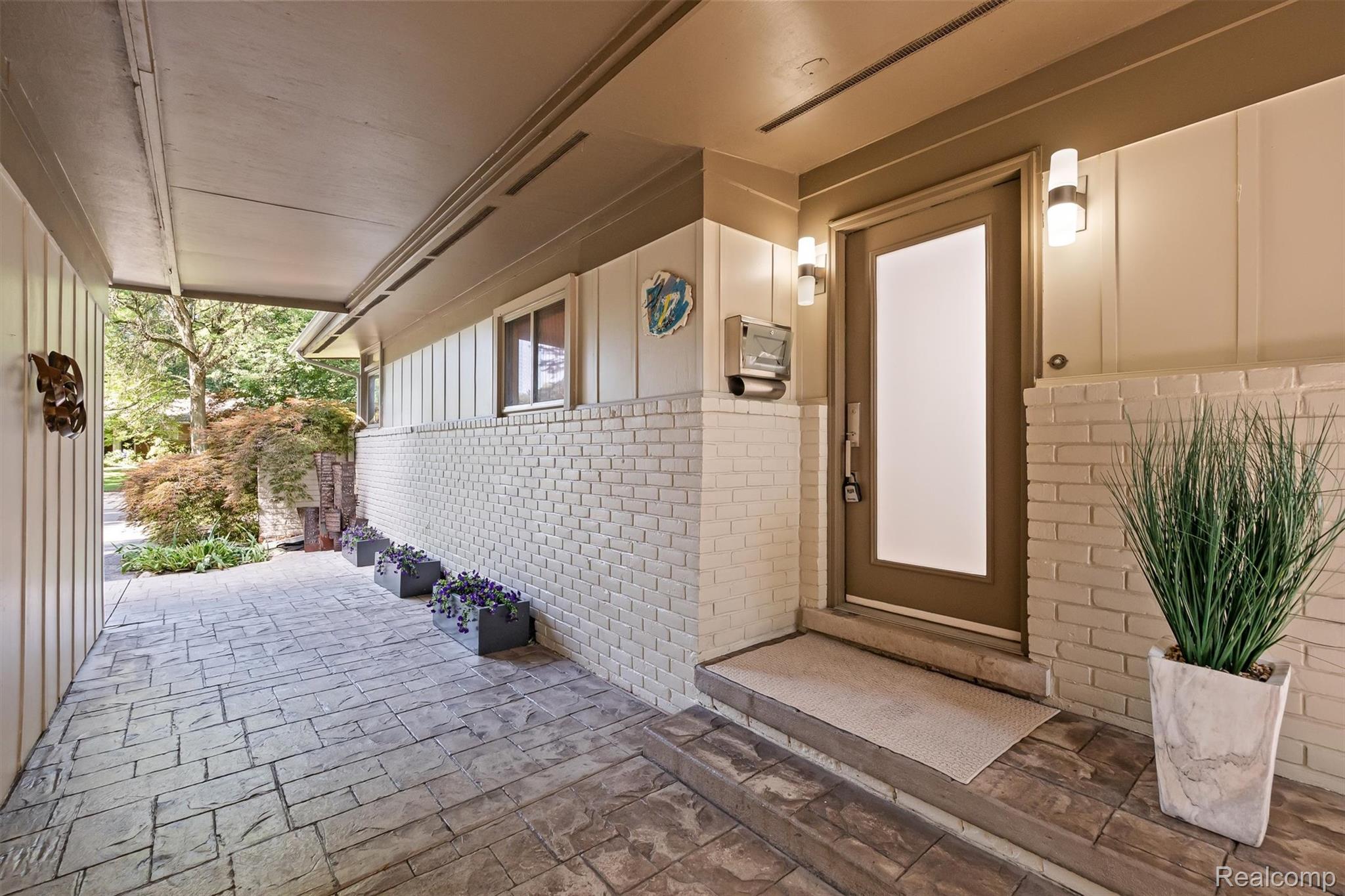 921 Arden Lane