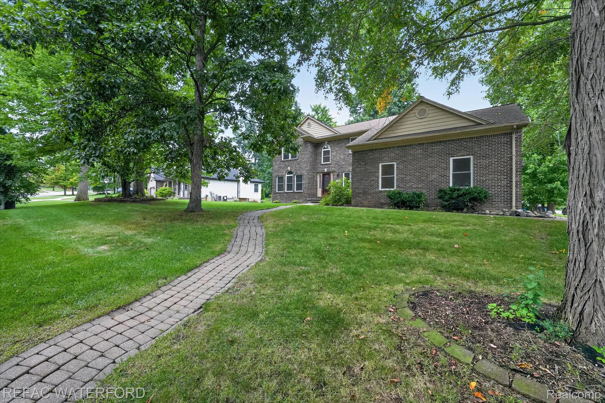 4380 Red Oak Boulevard