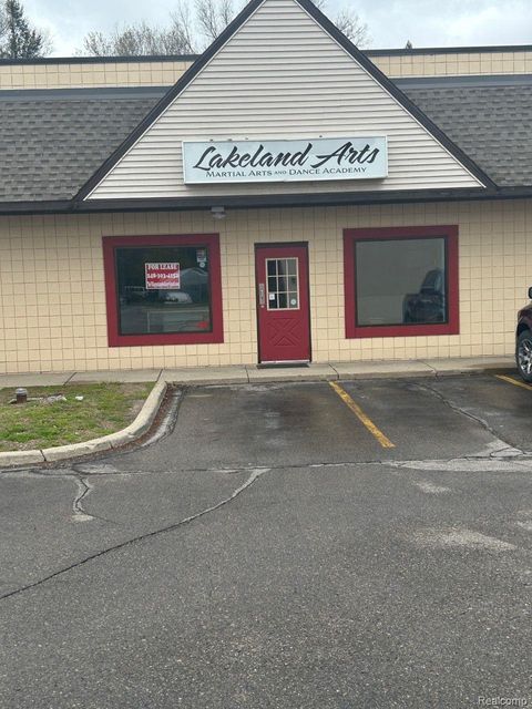 5589 E M 36 Highway B-2 Hamburg Township MI 48169