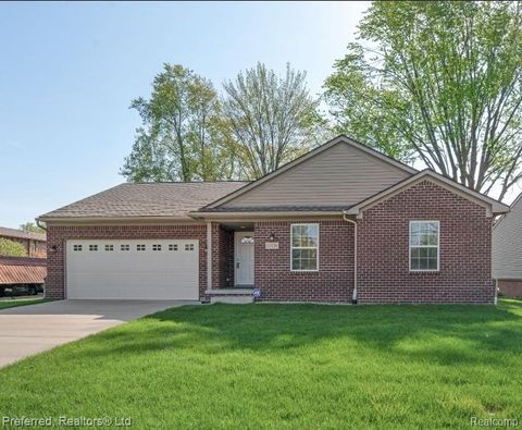 15126 Brookfield Street Livonia City MI 48154