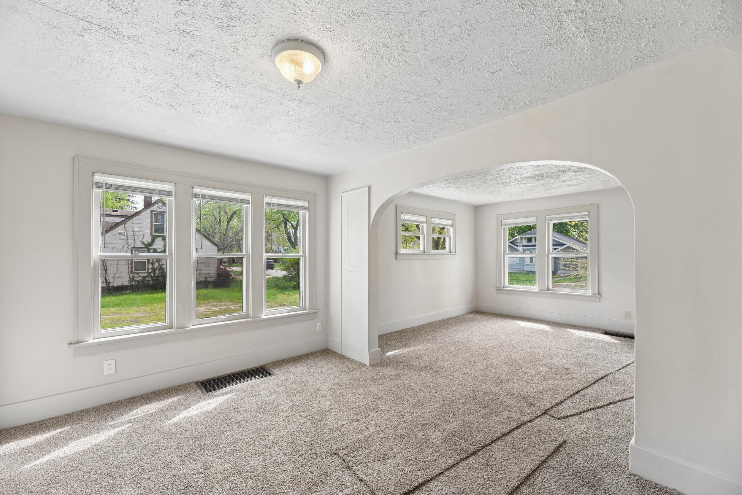 1135 Lavette Avenue