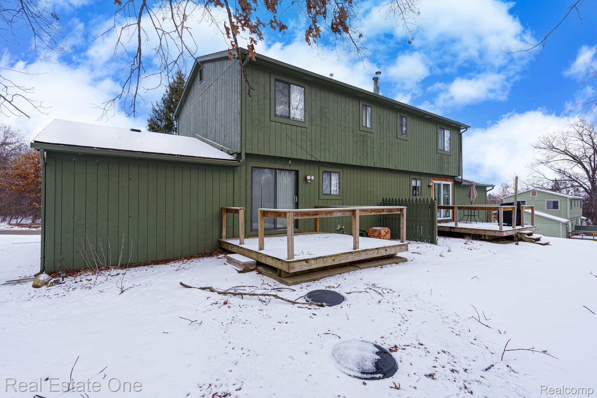 223 SUMMIT Ridge