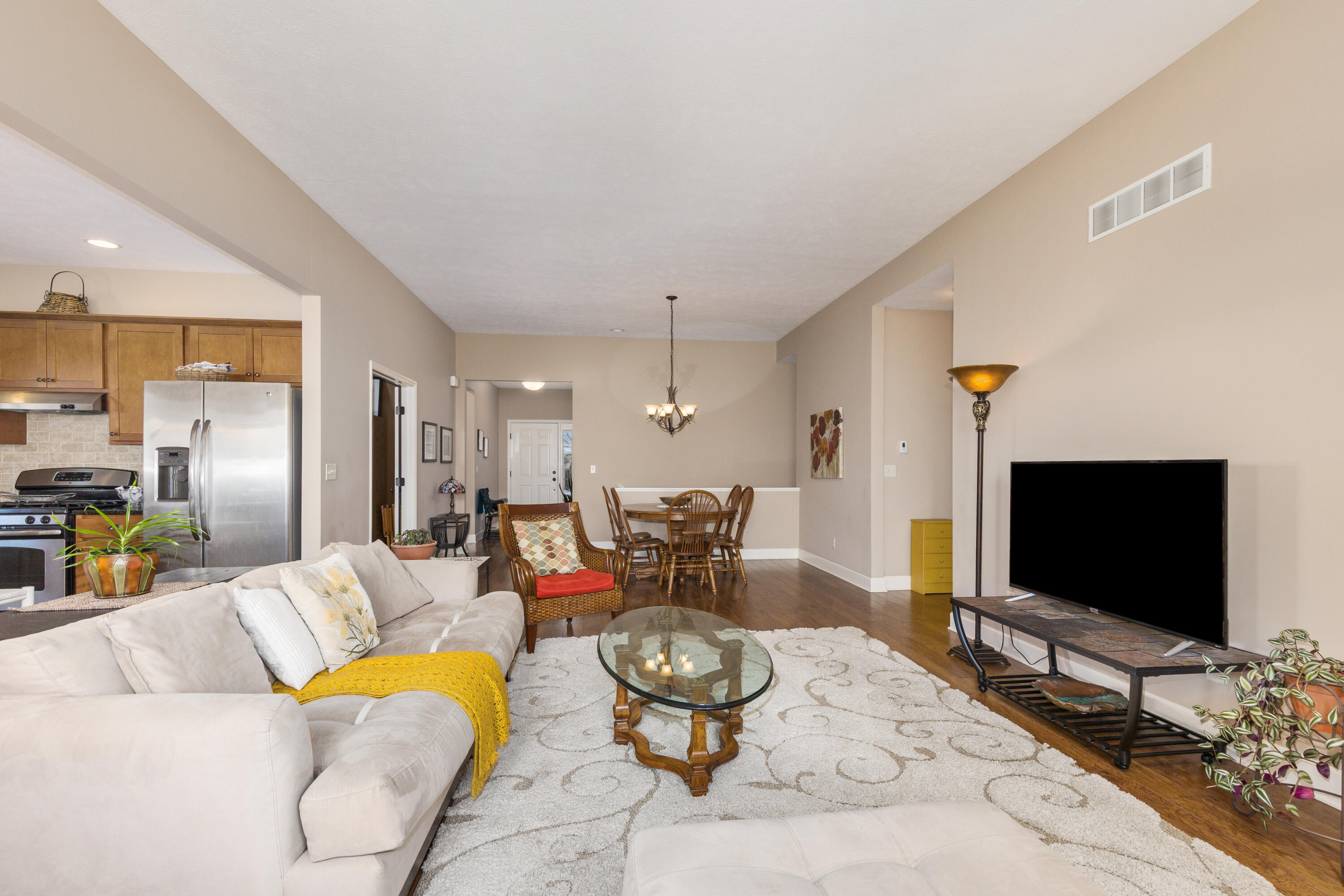 2921 Woodridge Circle NE 43