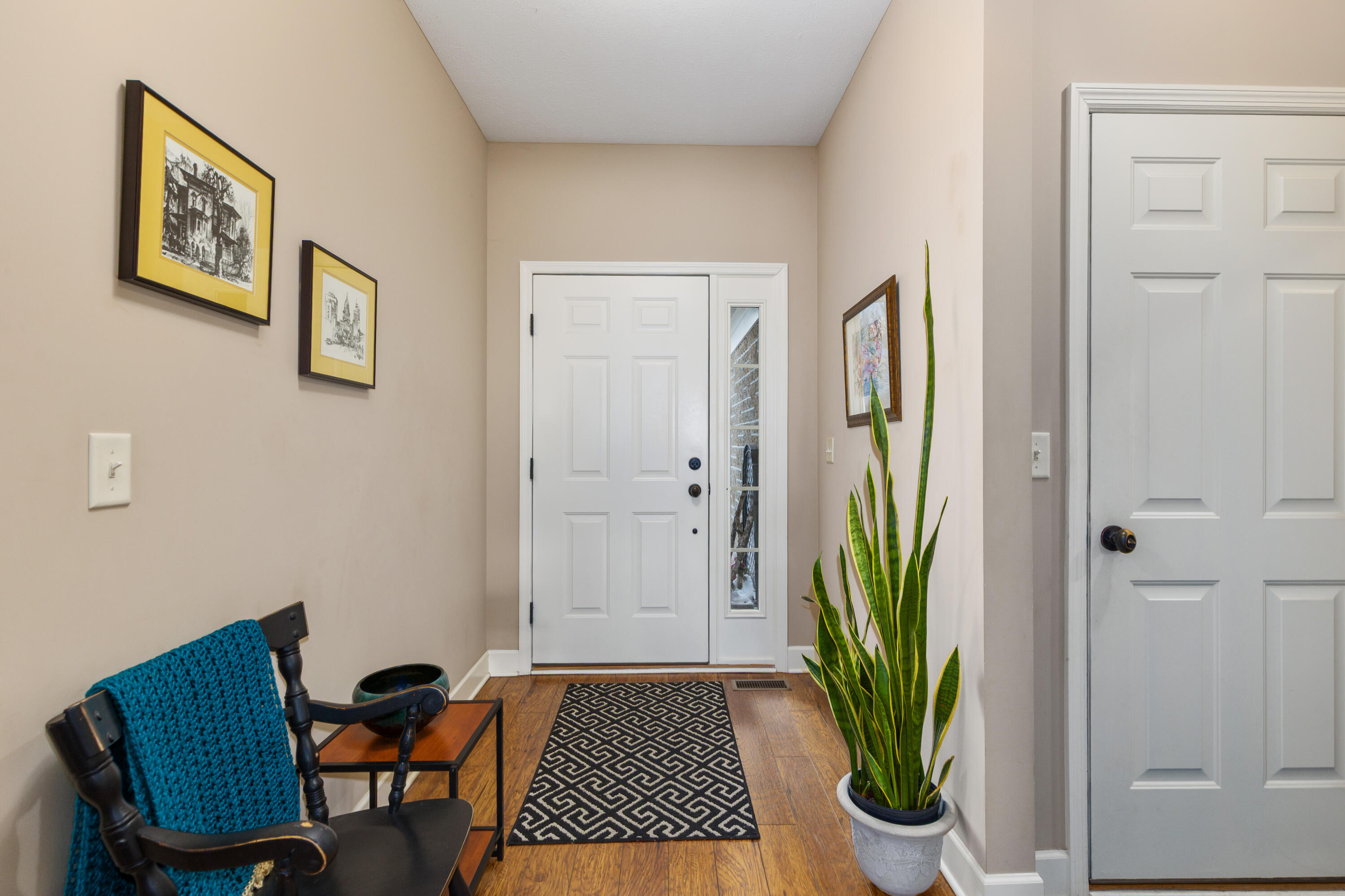 2921 Woodridge Circle NE 43