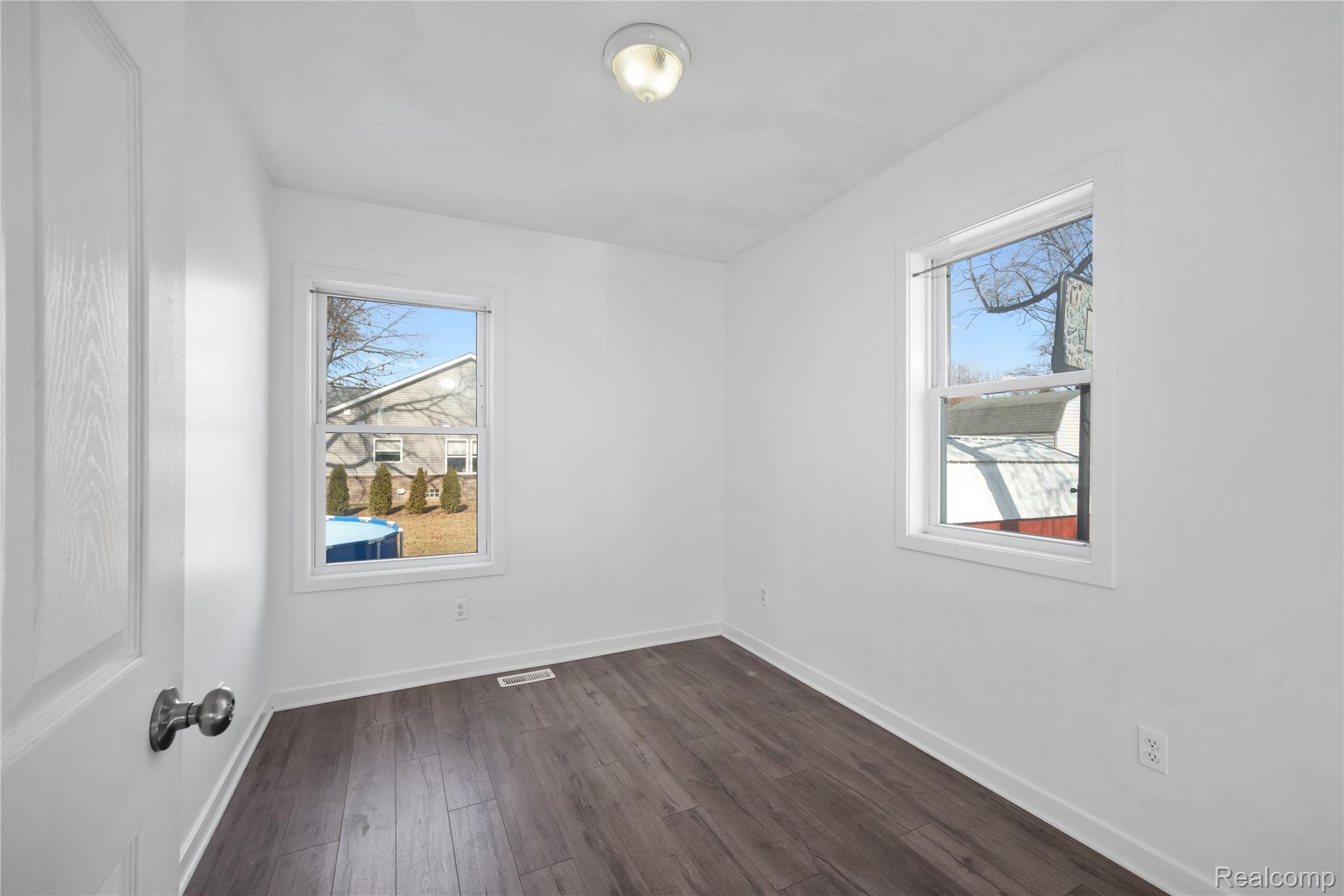 34676 Pinetree Street