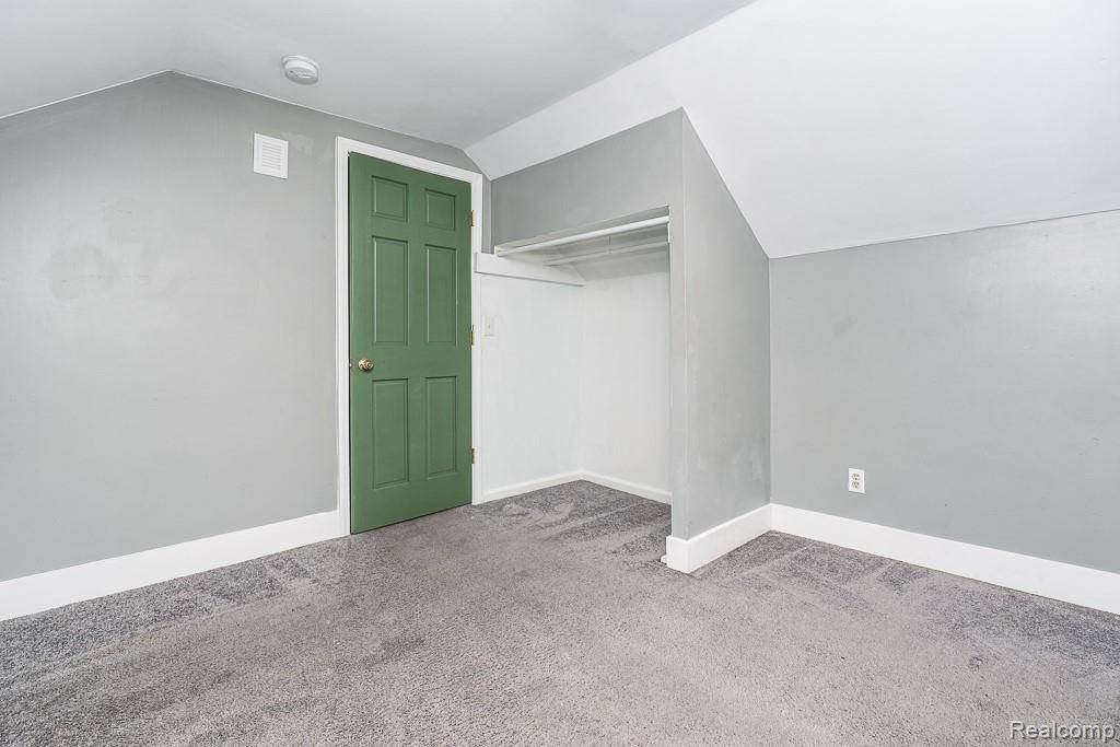 St Clair Shores City, Michigan 48082, United States, 4 Bedrooms Bedrooms, ,2 BathroomsBathrooms,Residential,Pending,237287