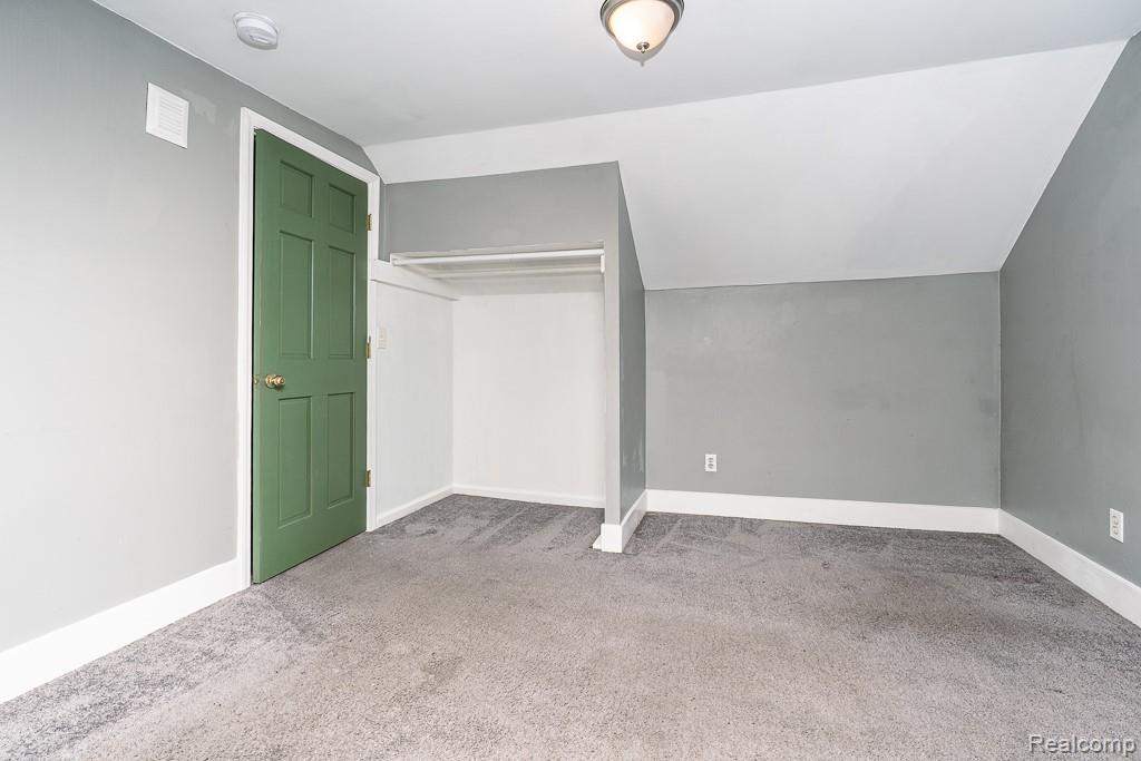 St Clair Shores City, Michigan 48082, United States, 4 Bedrooms Bedrooms, ,2 BathroomsBathrooms,Residential,Pending,237287