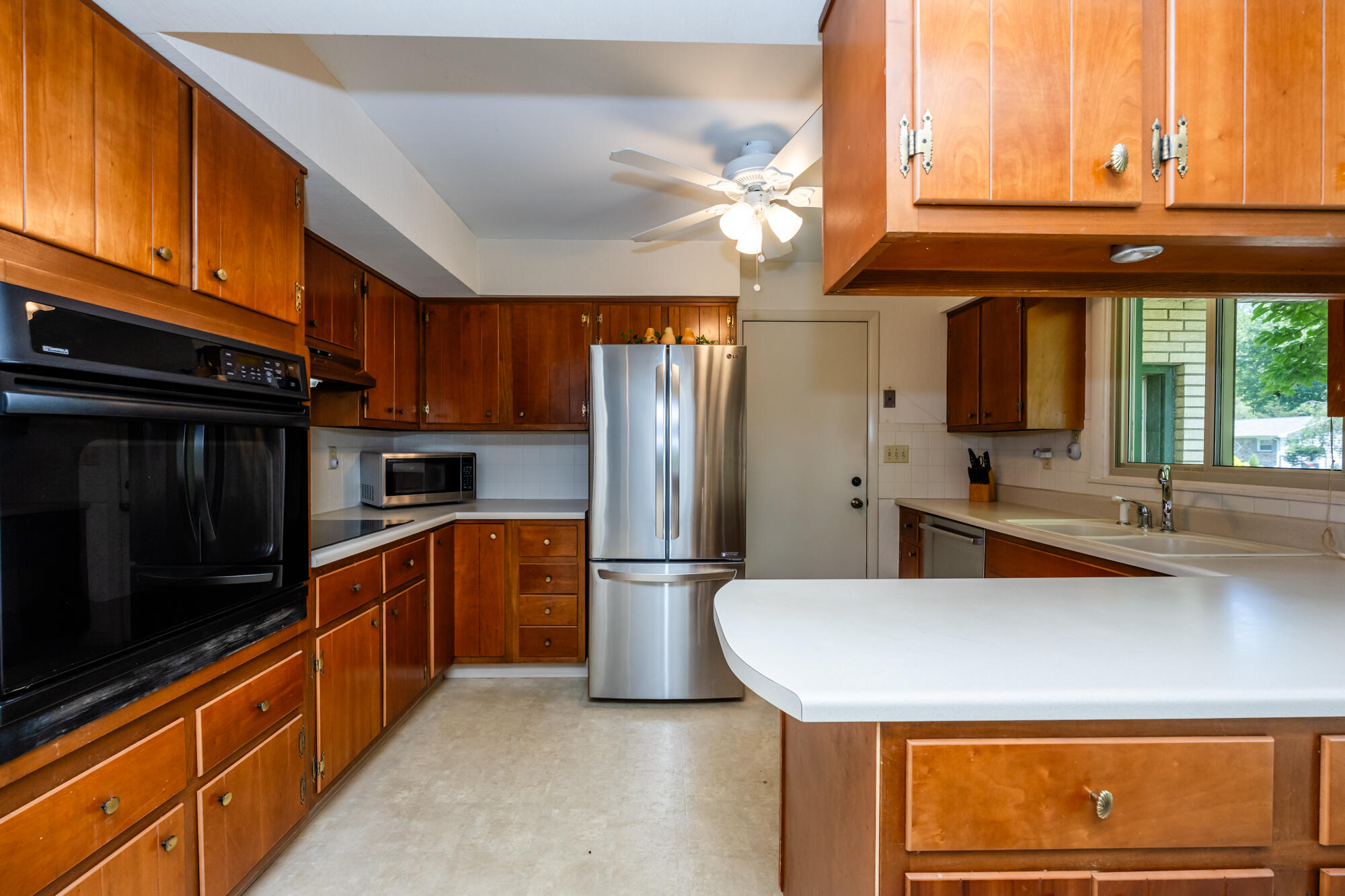 2848 Marilyn Drive