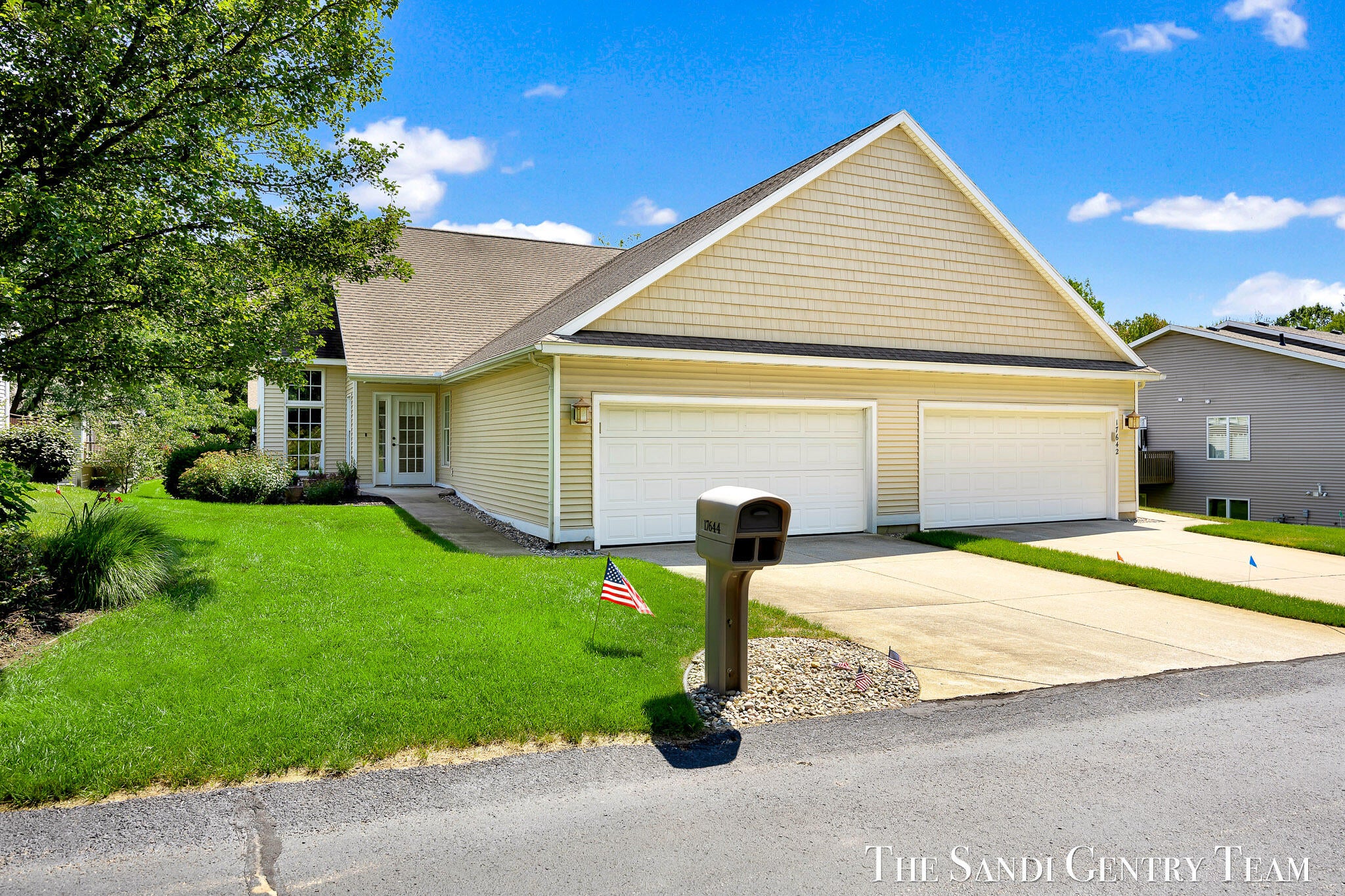 17644 Dustin Drive 16