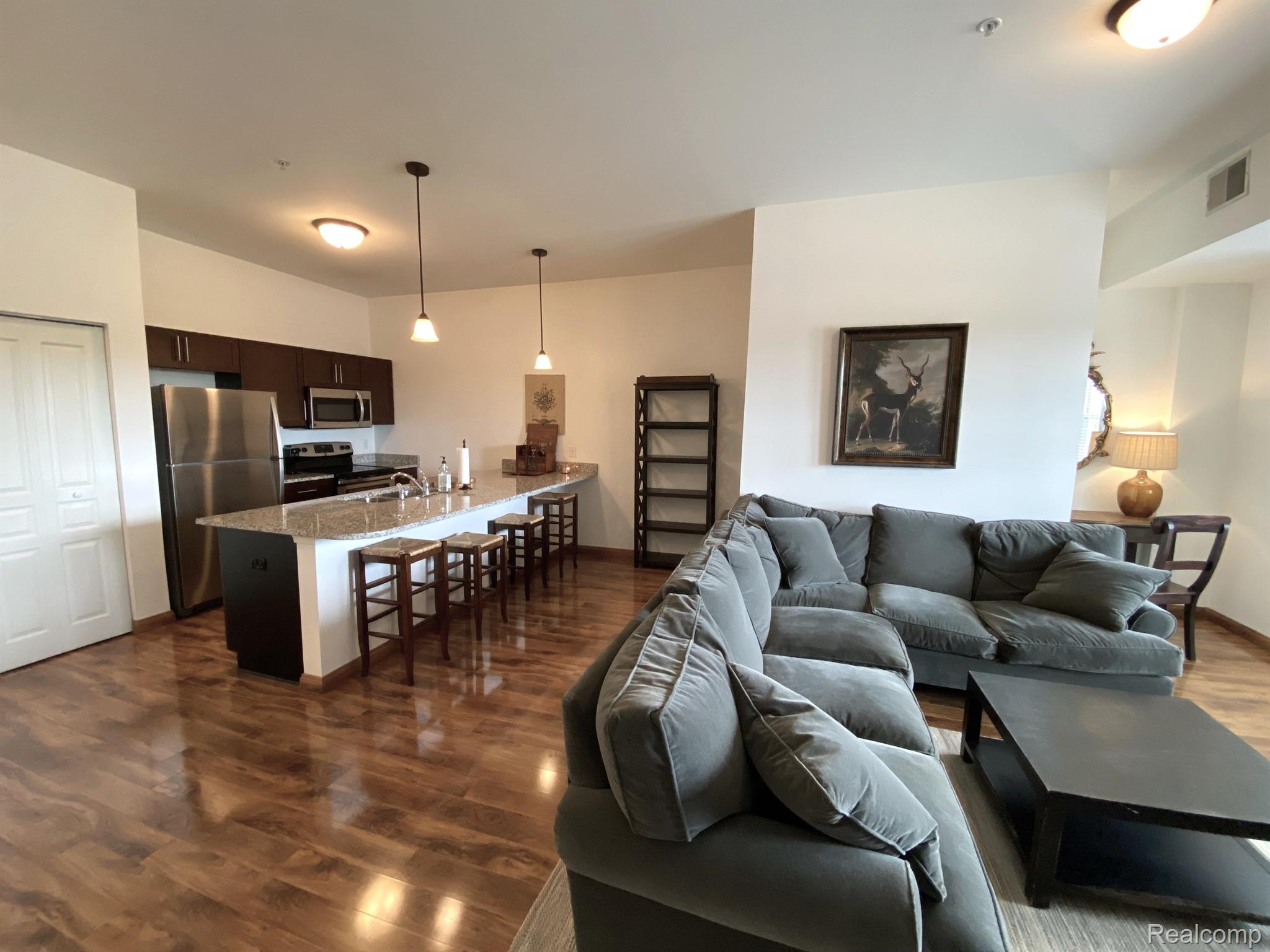 134 N LEROY Street 406