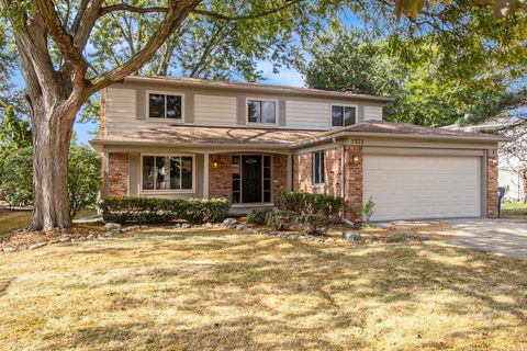 Photo of 7371 Kingsbridge Road, Canton Charter Township, MI 48187 (MLS # 81025051304)