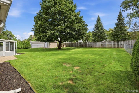 Tiny photo for 6641 Manson Drive, Waterford Charter Township, MI 48329 (MLS # 20261072122)