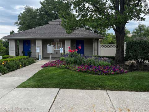 Tiny photo for 31228 Country Bluff, Farmington Hills City, MI 48331 (MLS # 20261064446)