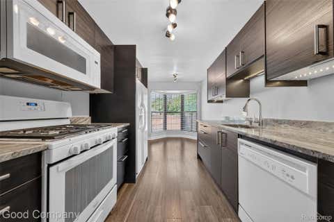Tiny photo for 31228 Country Bluff, Farmington Hills City, MI 48331 (MLS # 20261064446)
