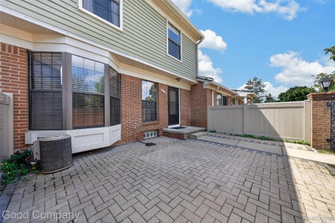 Tiny photo for 31228 Country Bluff, Farmington Hills City, MI 48331 (MLS # 20261064446)