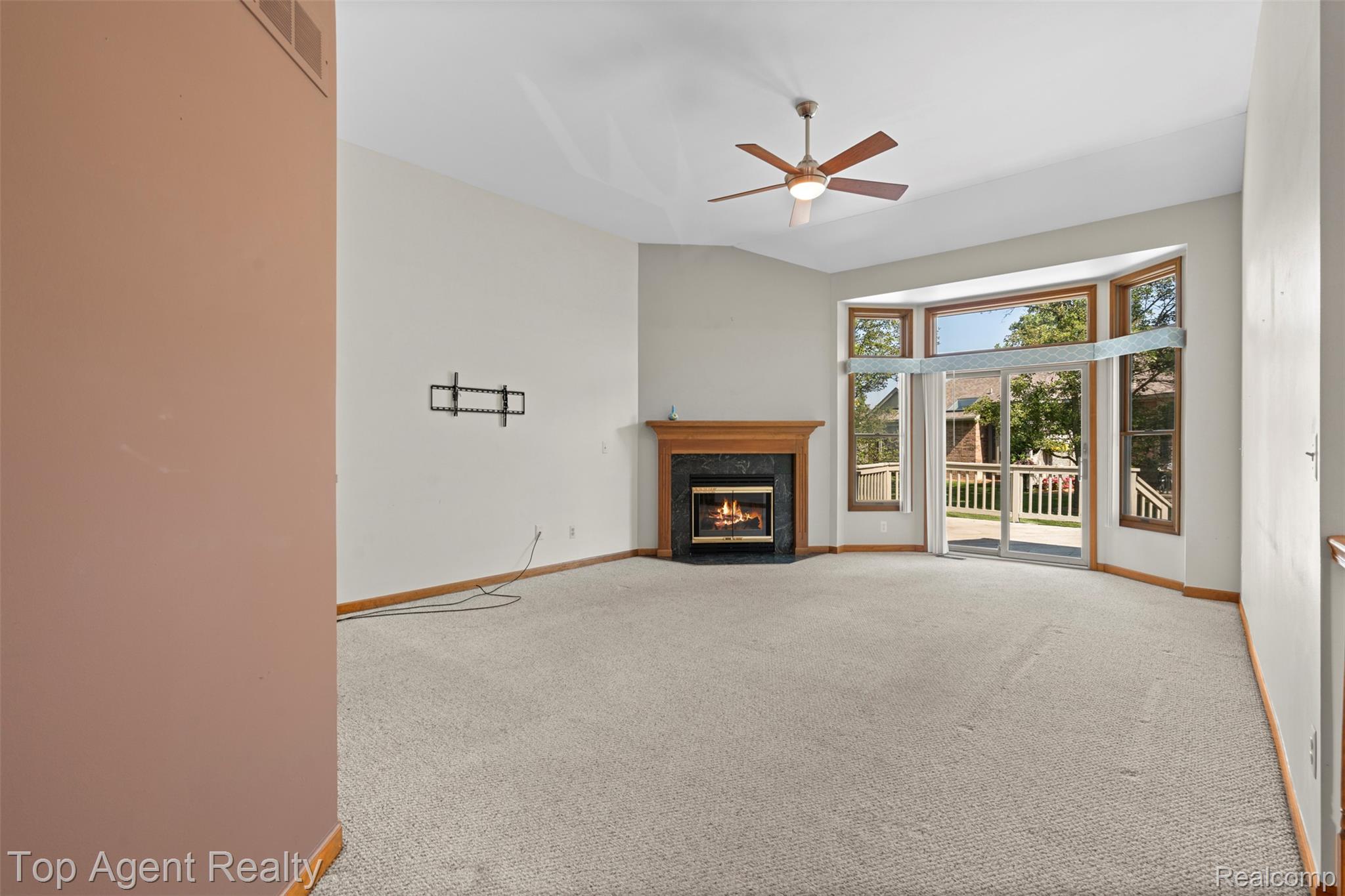 4415 Firethorn Court