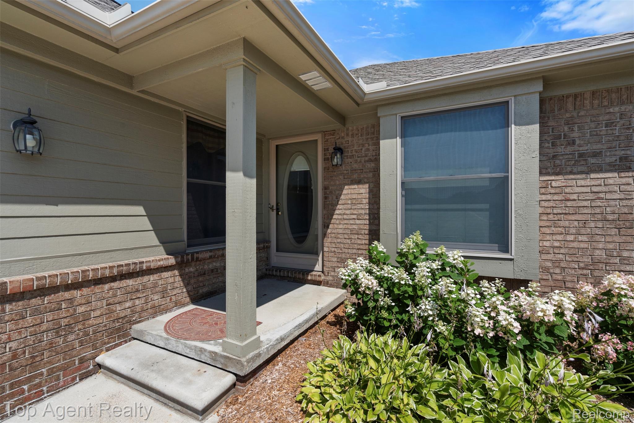 4415 Firethorn Court