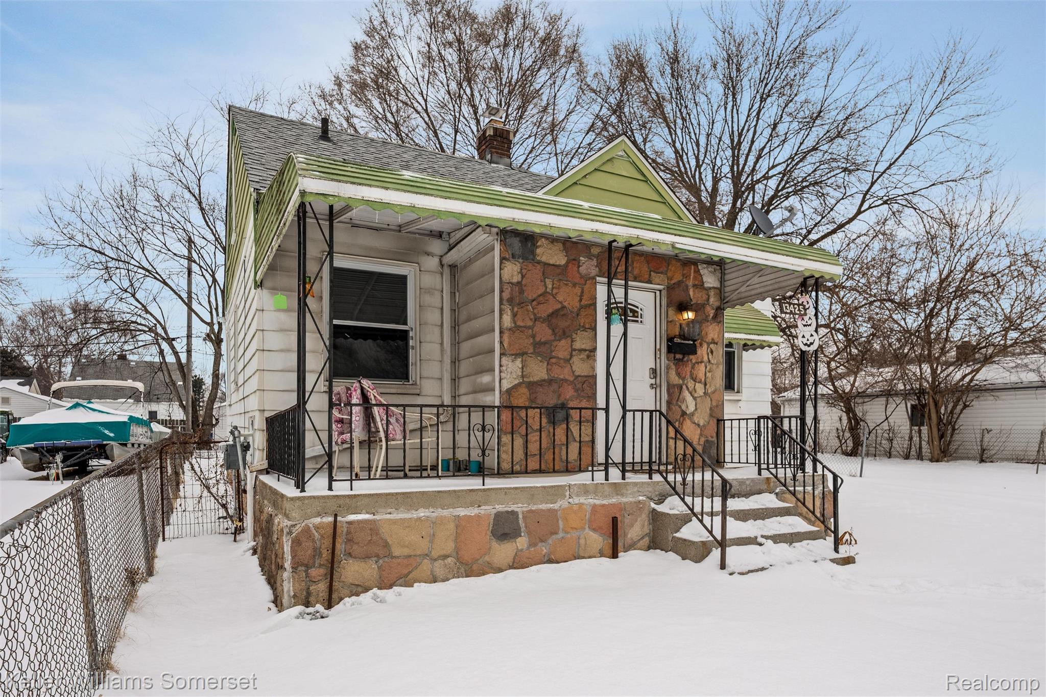 13425 Georgiana Avenue