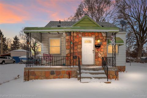 13425 Georgiana Avenue Warren City MI 48089