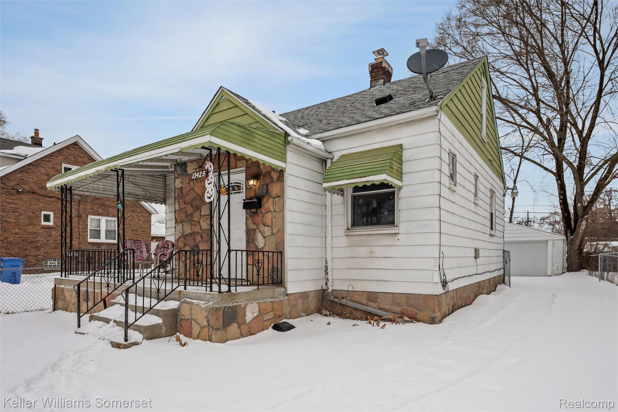 13425 Georgiana Avenue