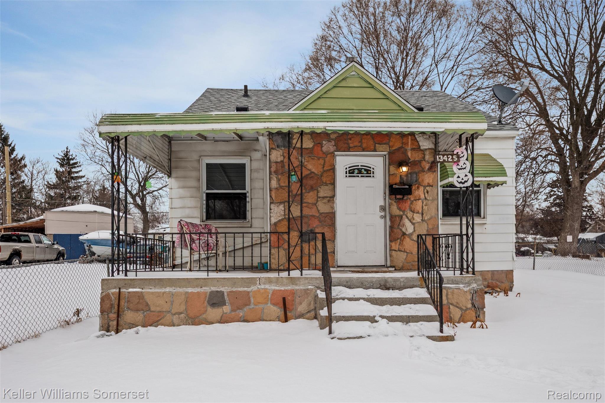 13425 Georgiana Avenue