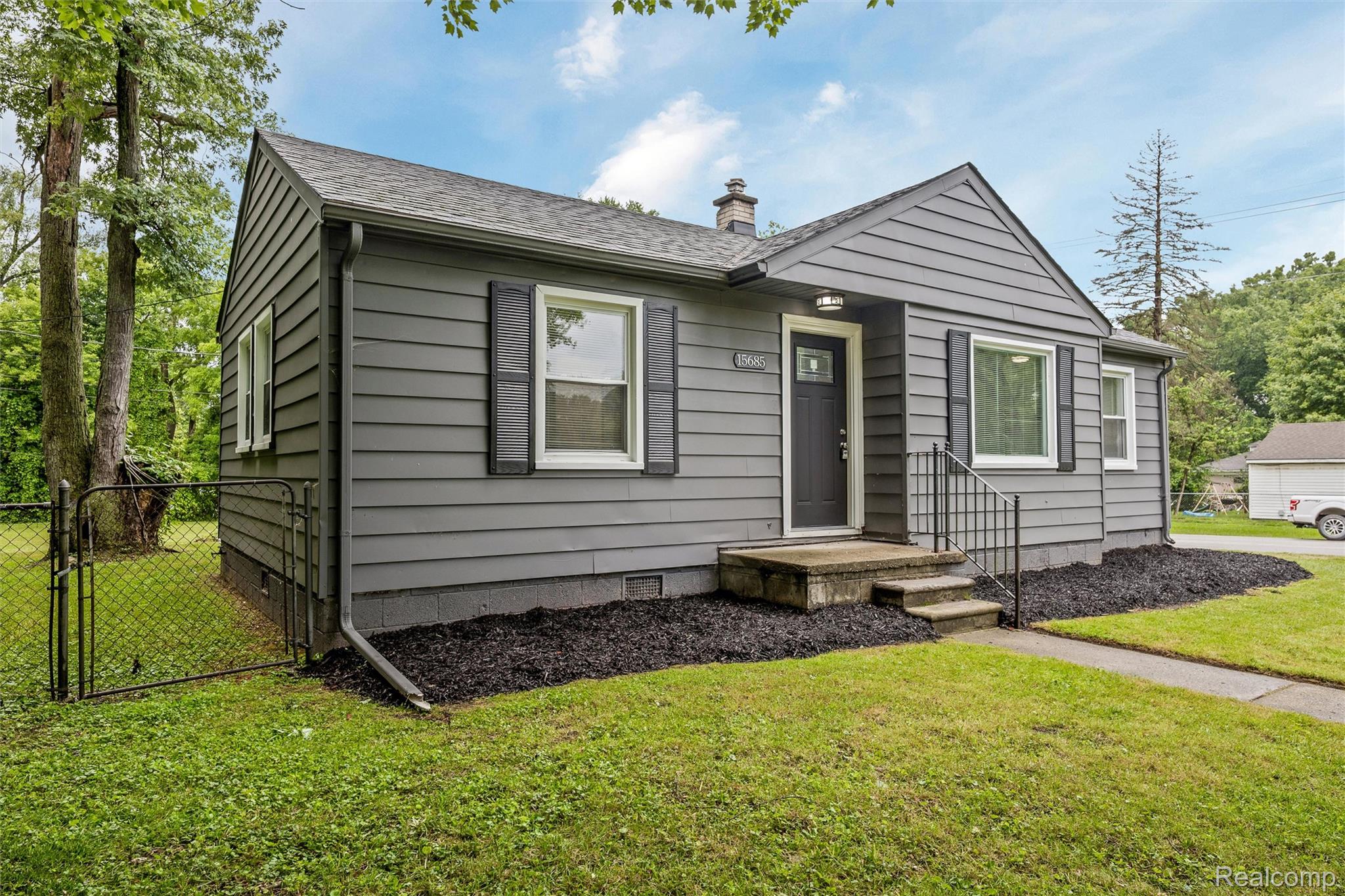 15685 Lenore