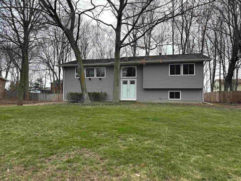 1840 Beech Mt Pleasant City MI 48858