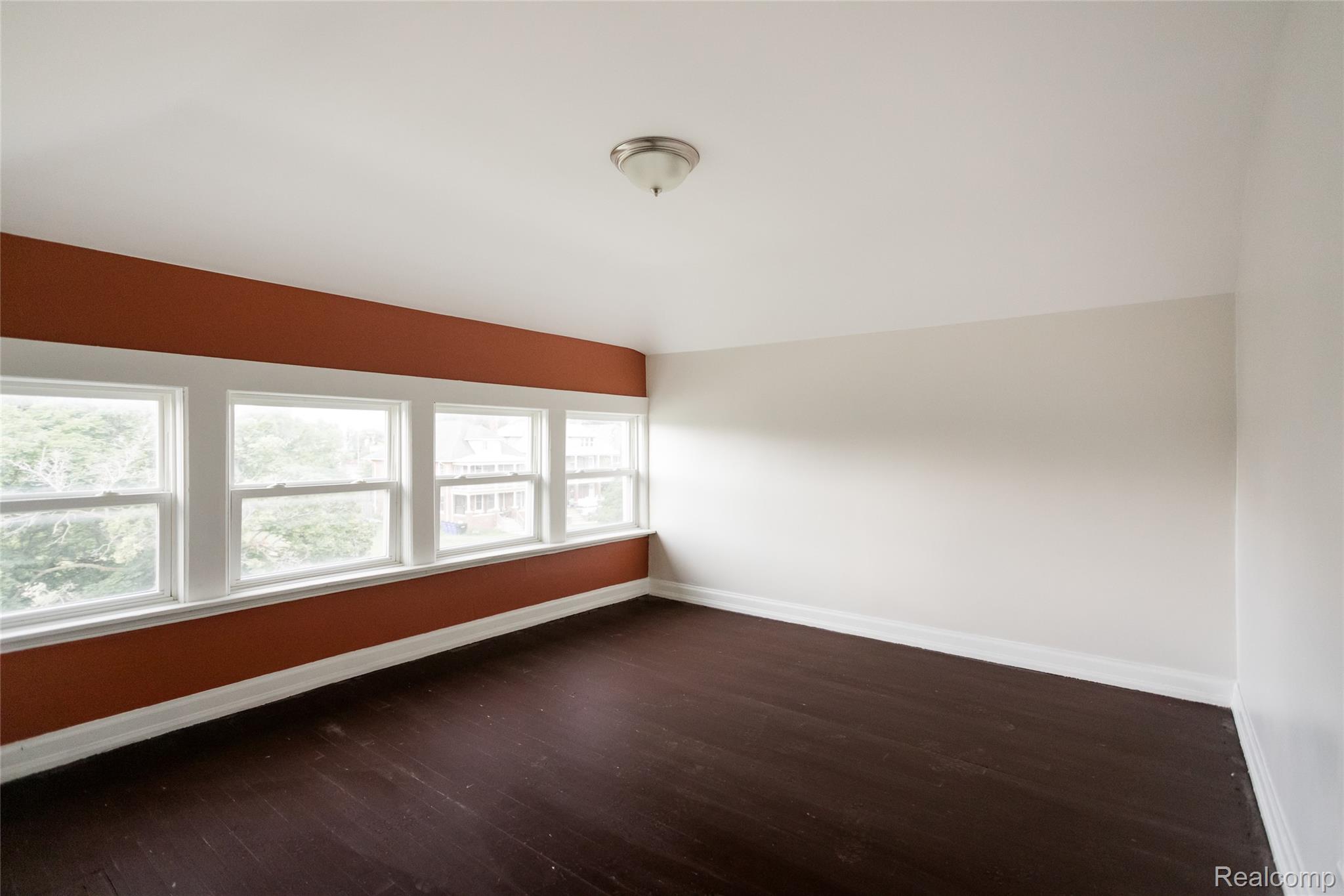 2202/2206 Lothrop Street