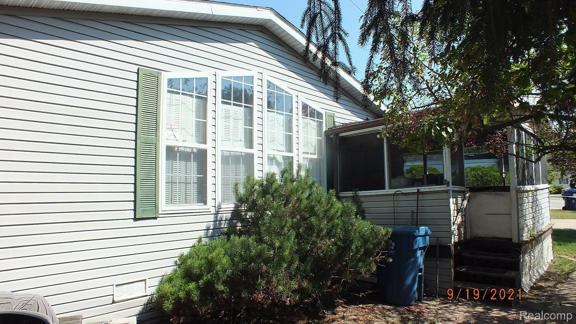 54 RIVERVIEW Drive