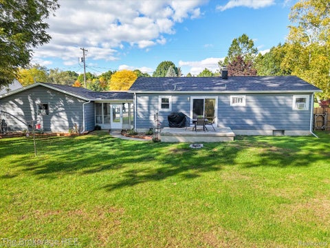 Photo for 2149 W Frances Road