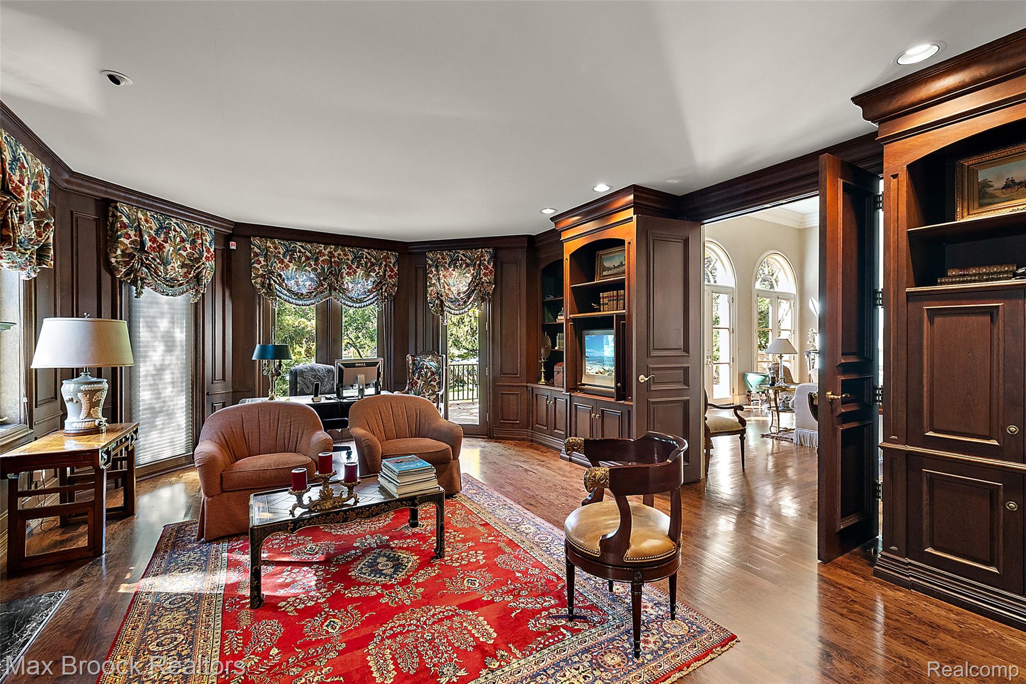 4693 W Wickford