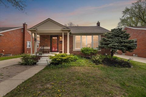 1123 S Eton Street Birmingham City Oakland MI 48009
