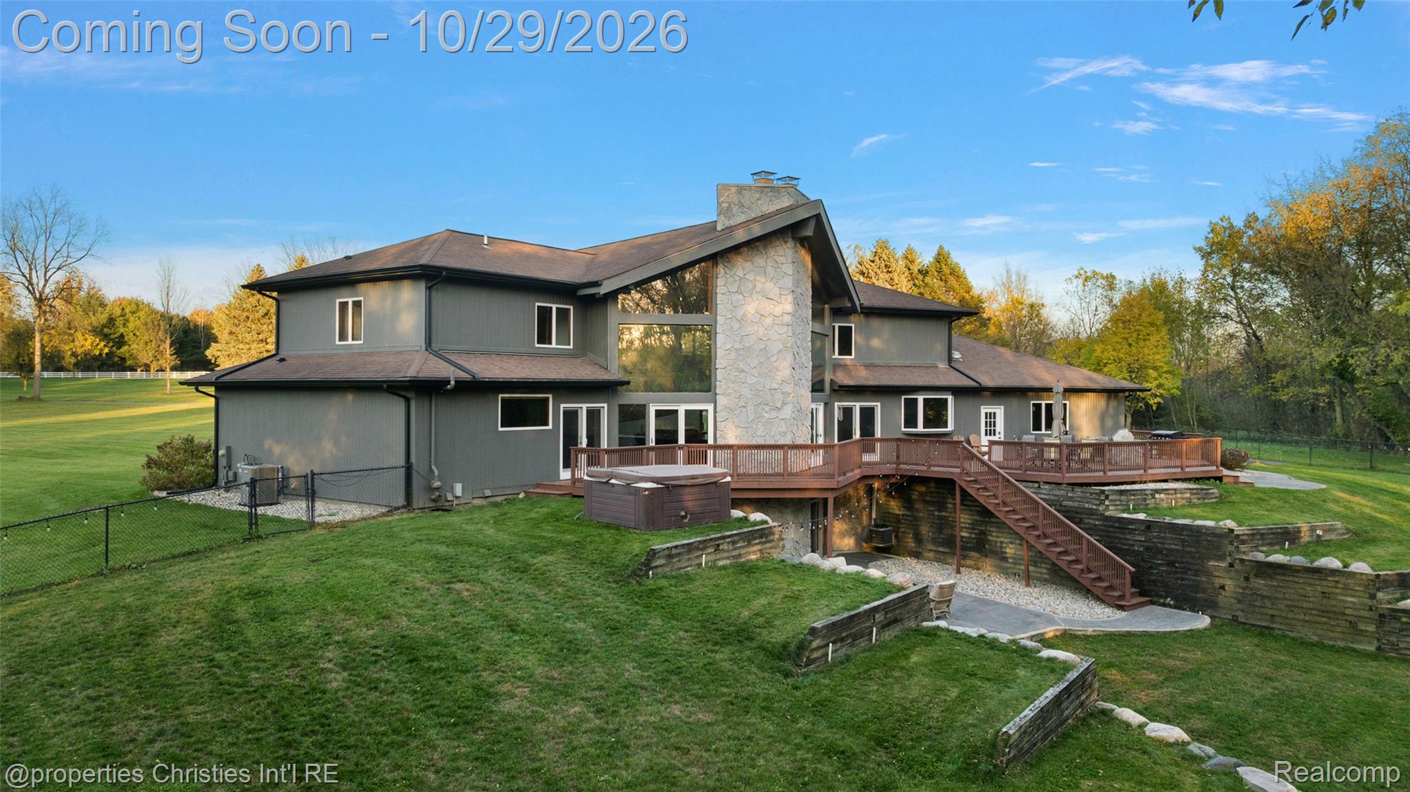 9551 Oak Pointe Lane