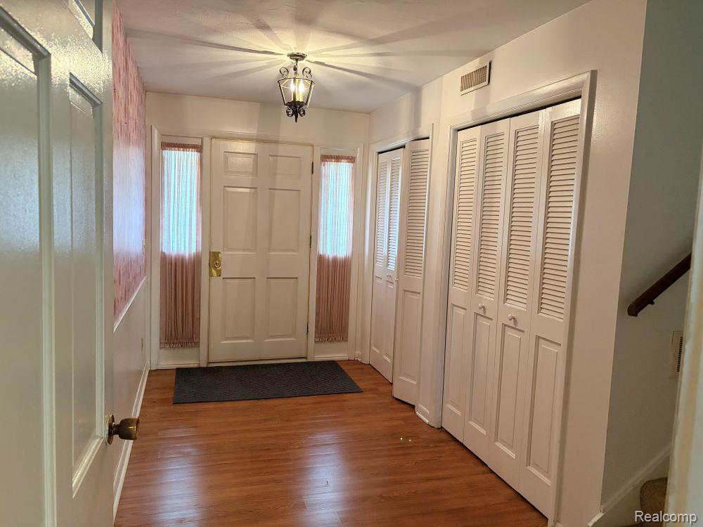 5881 Rowland Pine Court